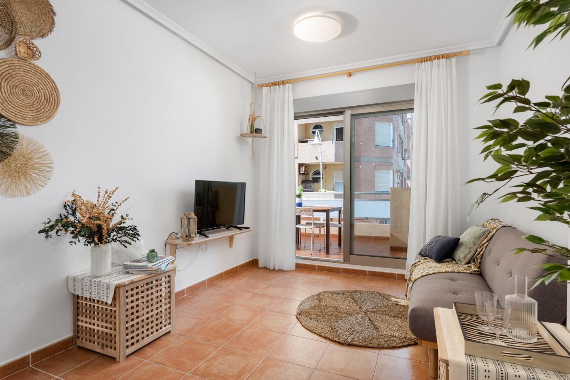Återförsäljning - Apartment -
Guardamar del Segura - Pueblo
