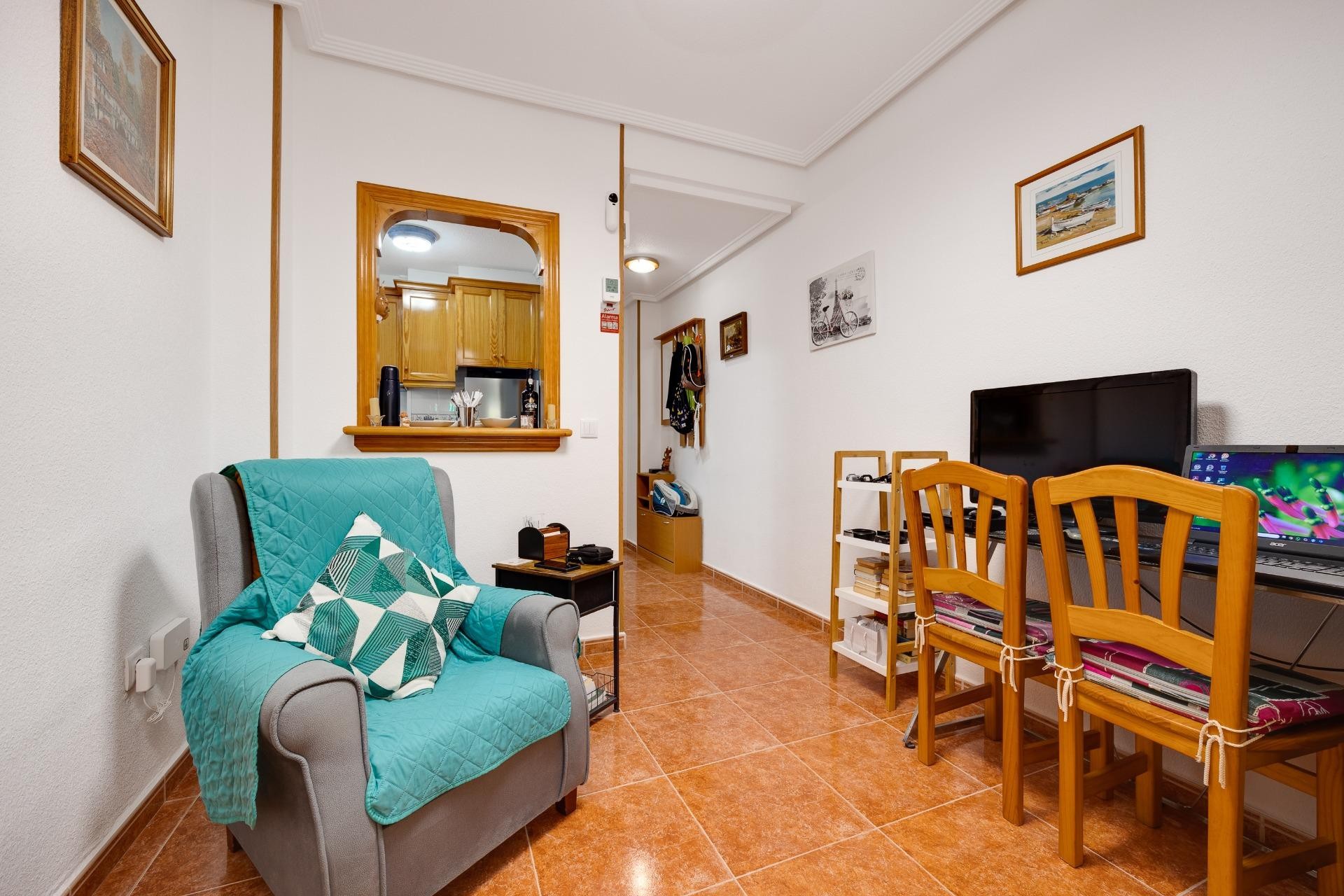 Återförsäljning - Apartment -
Guardamar del Segura - Pueblo