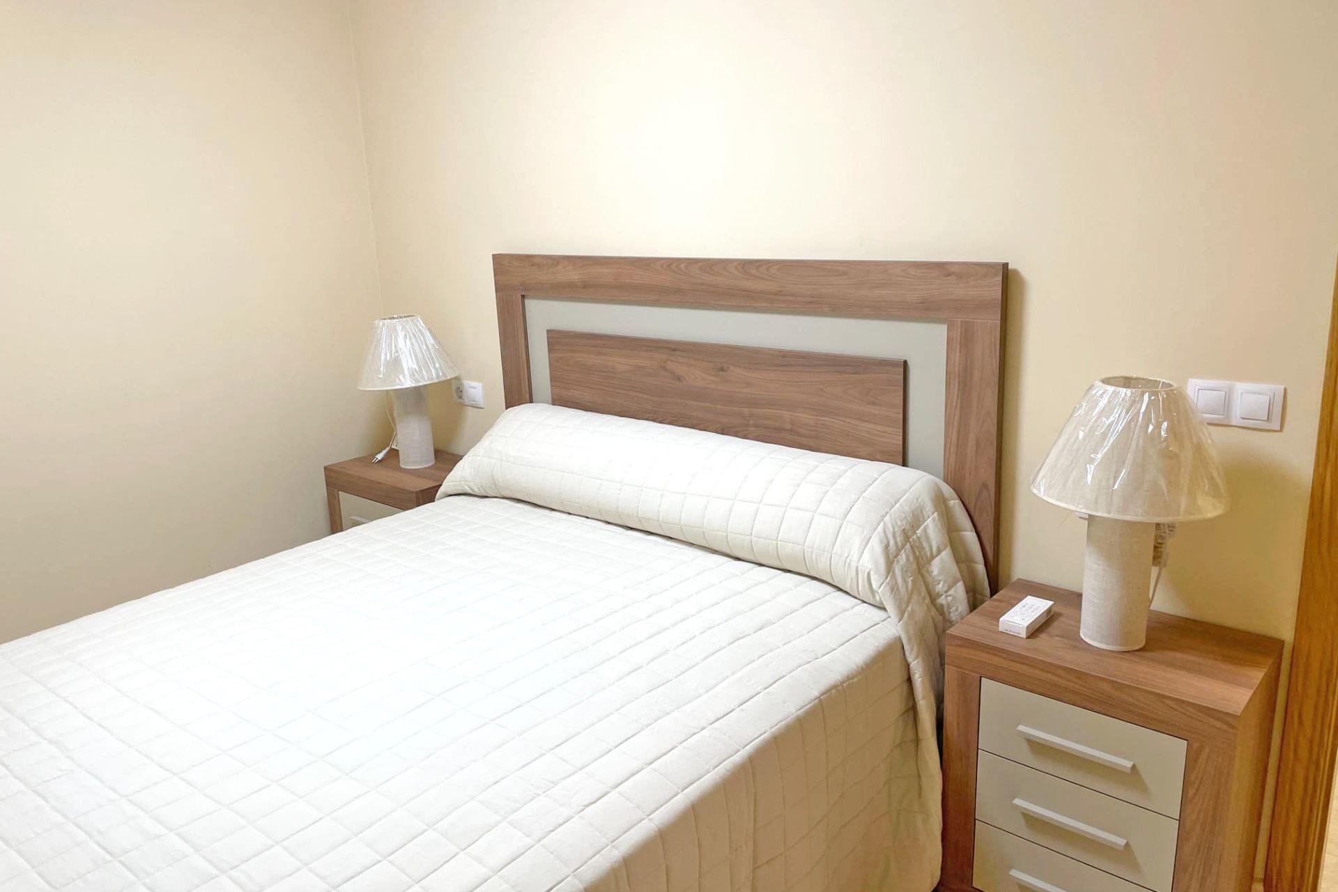 Återförsäljning - Apartment -
Guardamar del Segura - Puerto Deportivo