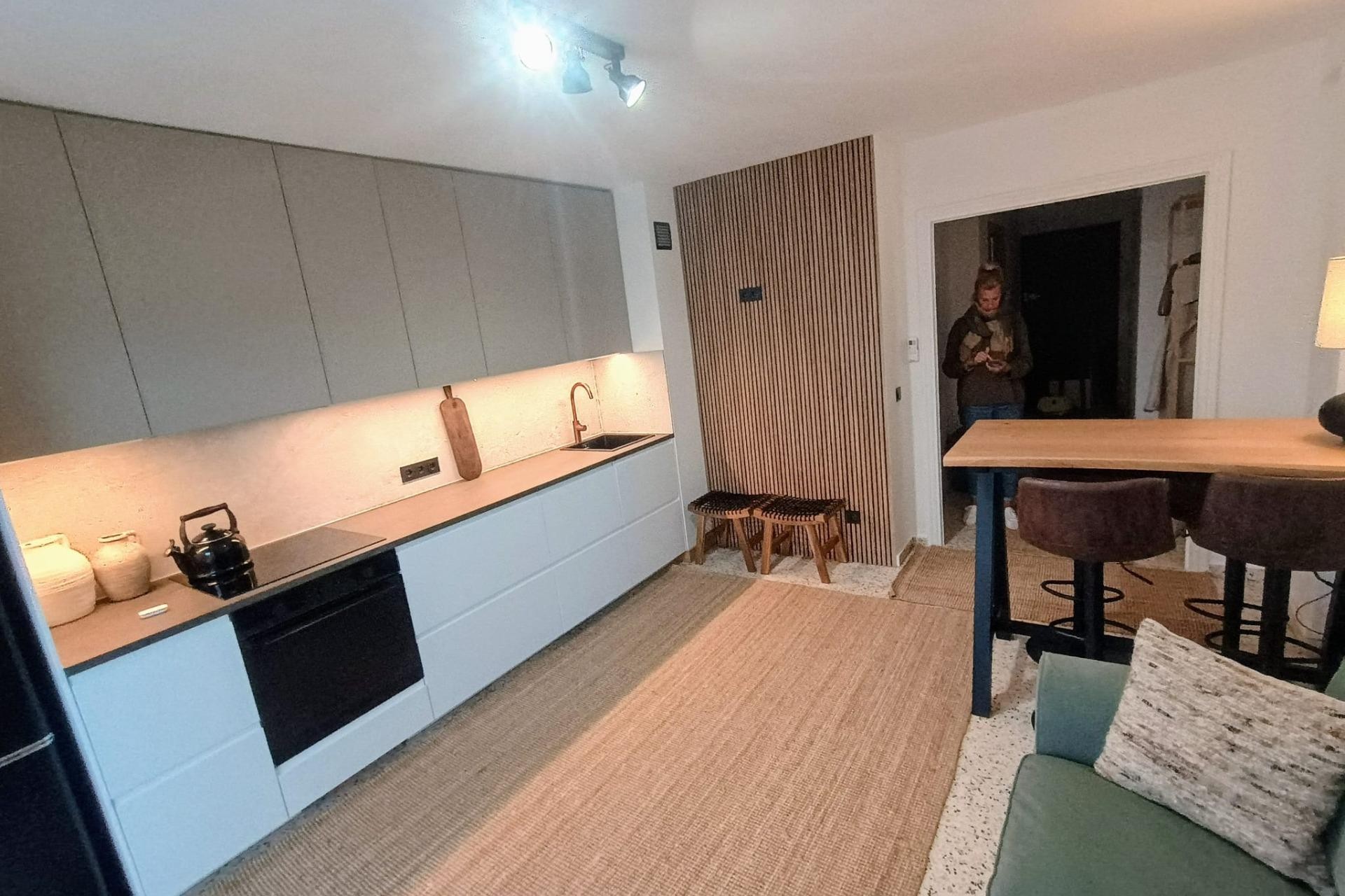 Återförsäljning - Apartment -
Guardamar del Segura - Urbanizaciones