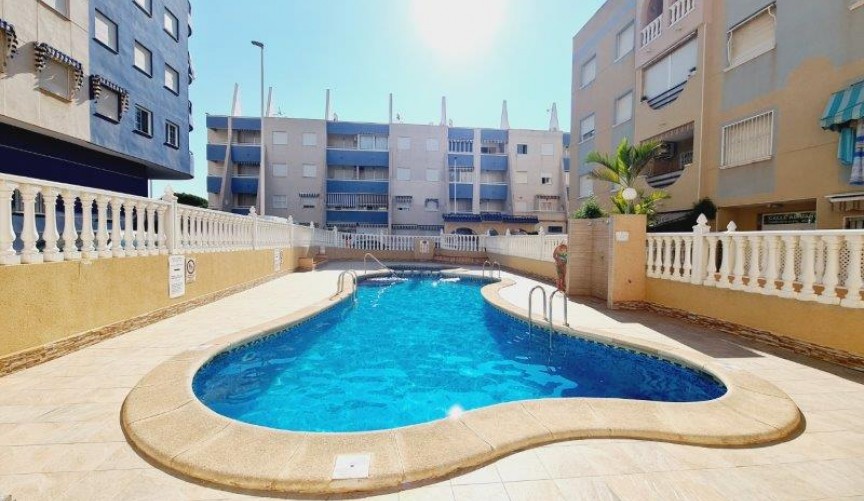 Återförsäljning - Apartment -
La Mata - Costa Blanca