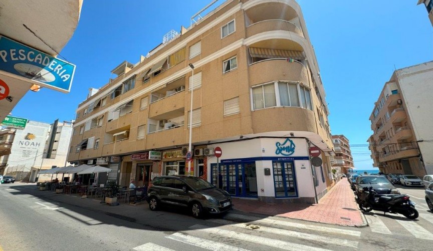 Återförsäljning - Apartment -
La Mata - Costa Blanca