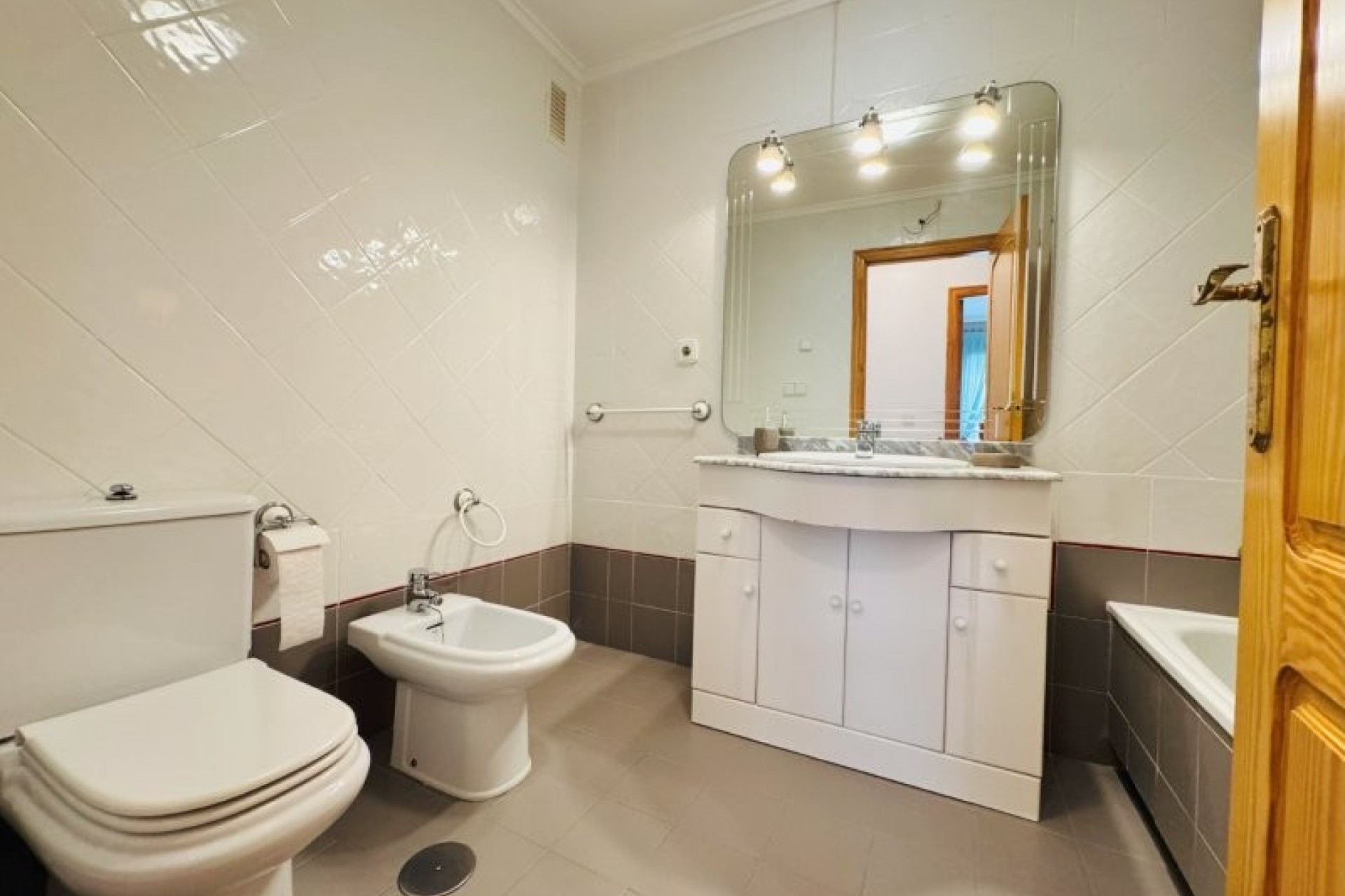 Återförsäljning - Apartment -
La Mata - Costa Blanca