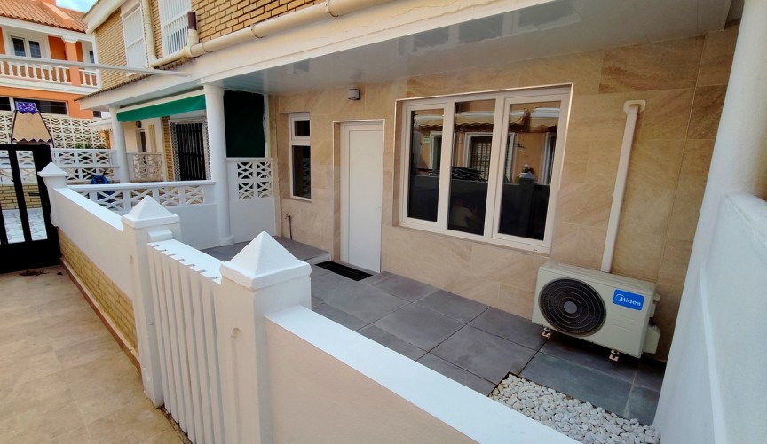 Återförsäljning - Apartment -
La Mata - Costa Blanca