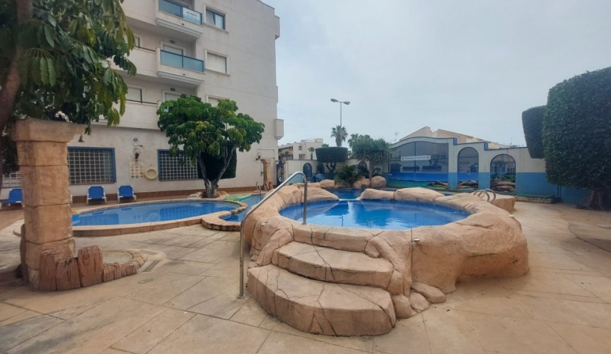 Återförsäljning - Apartment -
La Zenia - Costa Blanca