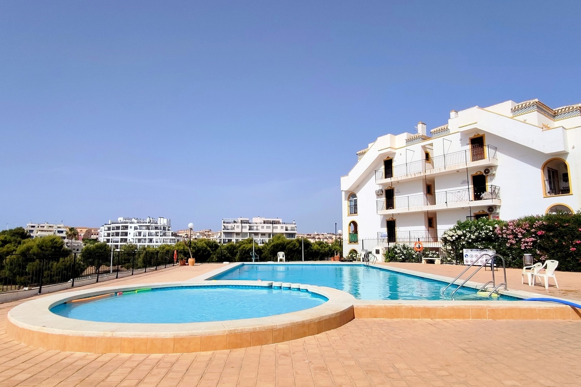 Återförsäljning - Apartment -
La Zenia - Costa Blanca