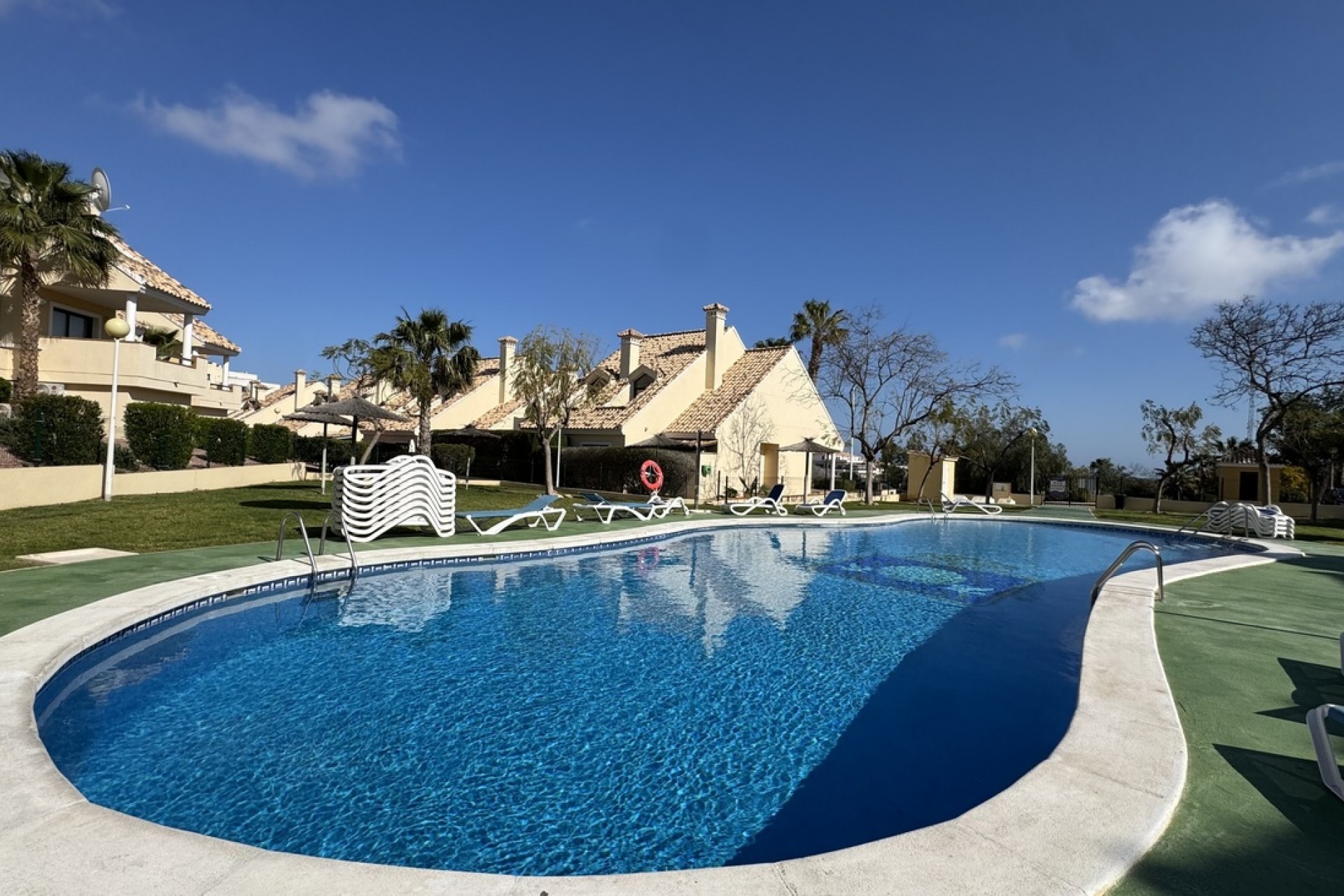 Återförsäljning - Apartment -
Lomas De Campoamor - Costa Blanca