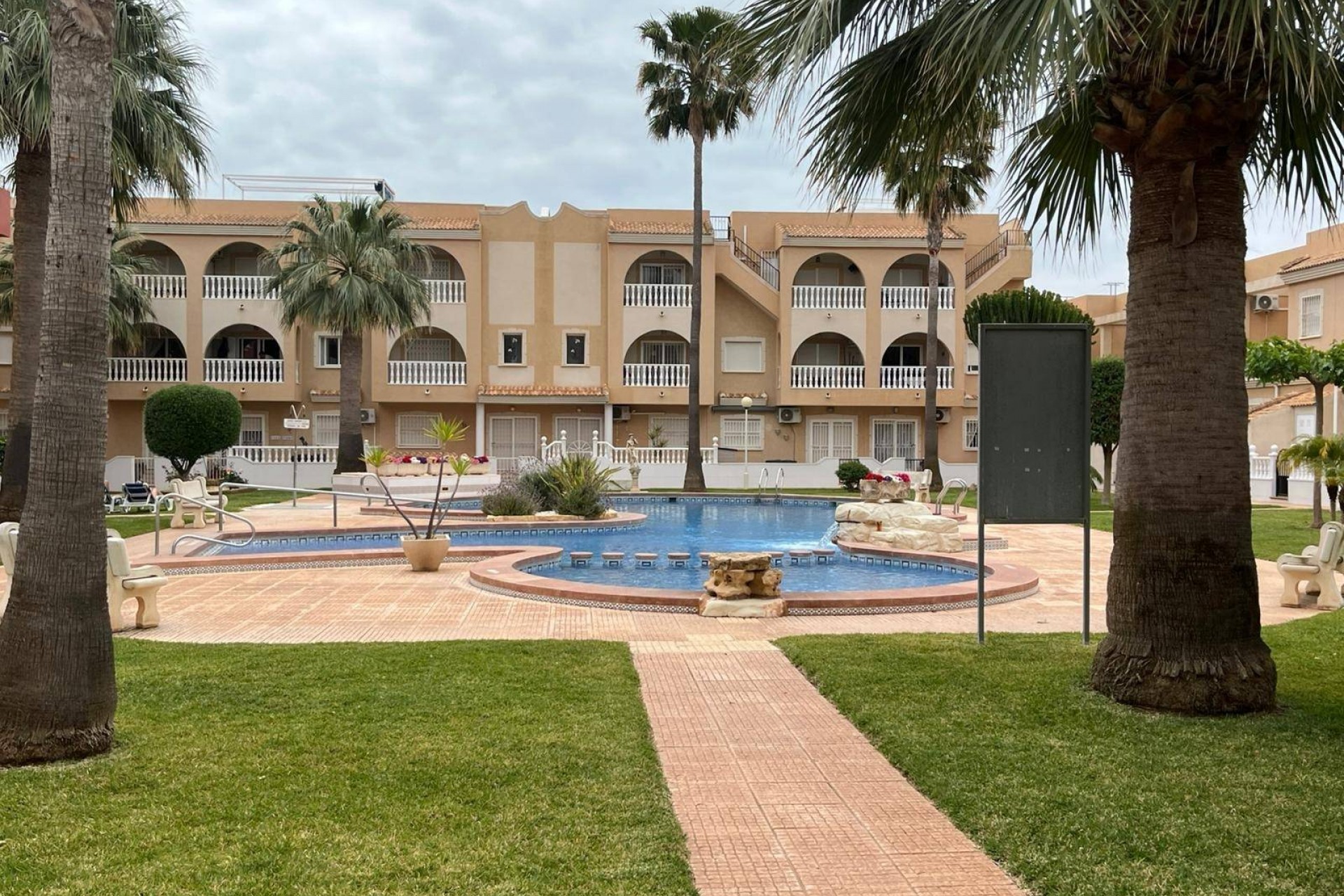 Återförsäljning - Apartment -
Los Alcazares - Los Alcázares