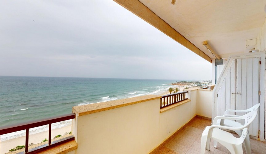 Återförsäljning - Apartment -
Mil Palmeras - Costa Blanca
