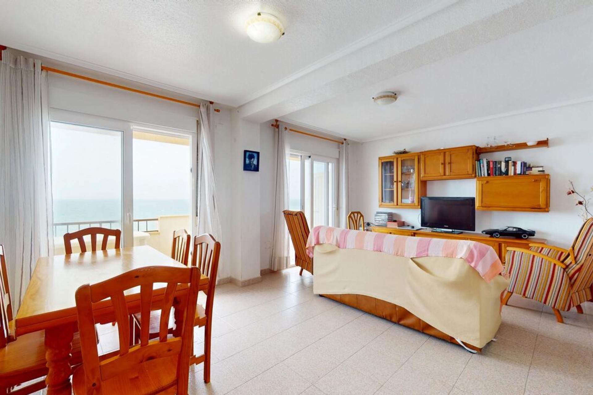 Återförsäljning - Apartment -
Mil Palmeras - Costa Blanca