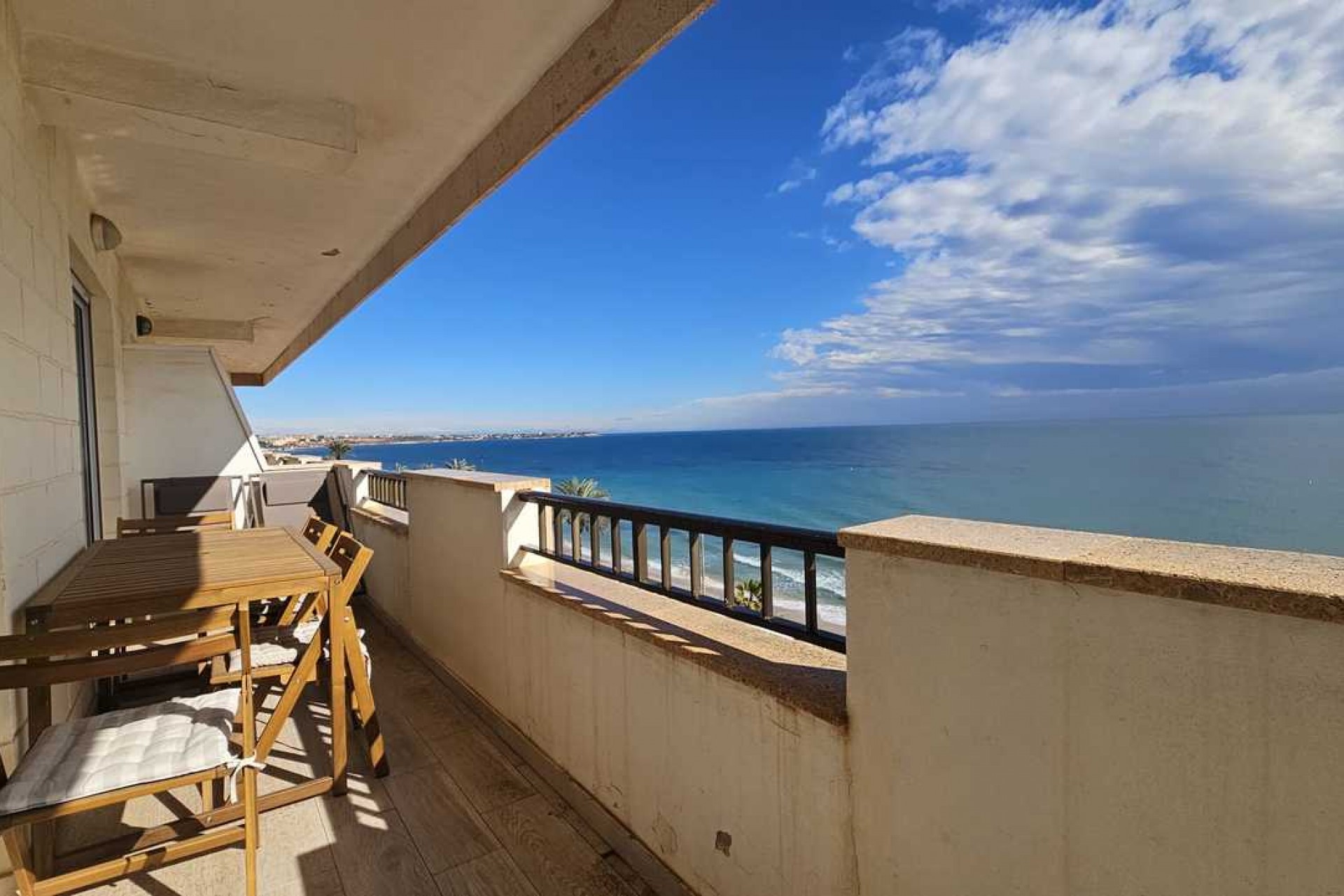 Återförsäljning - Apartment -
Mil Palmeras - Costa Blanca