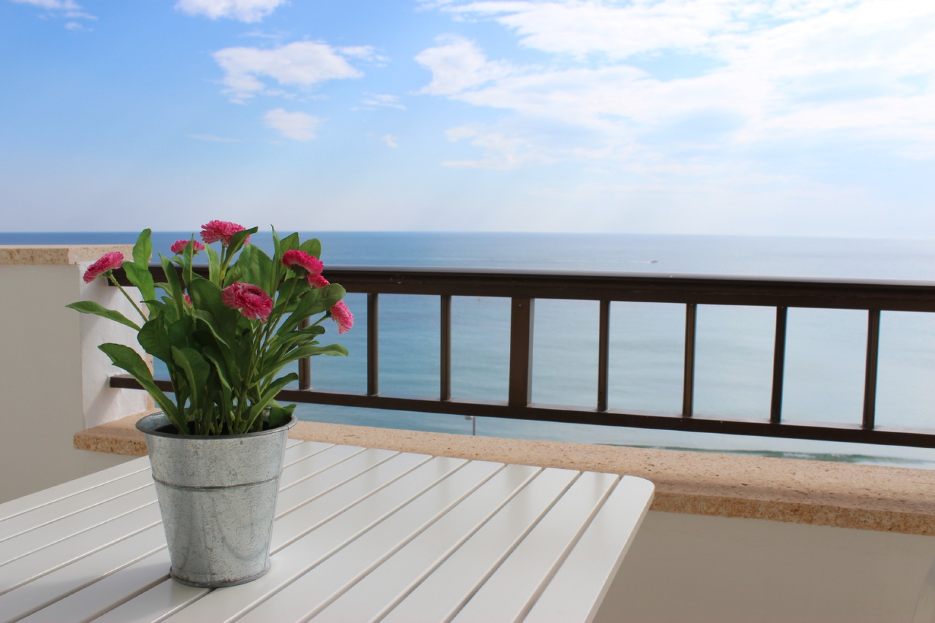 Återförsäljning - Apartment -
Mil Palmeras - Costa Blanca