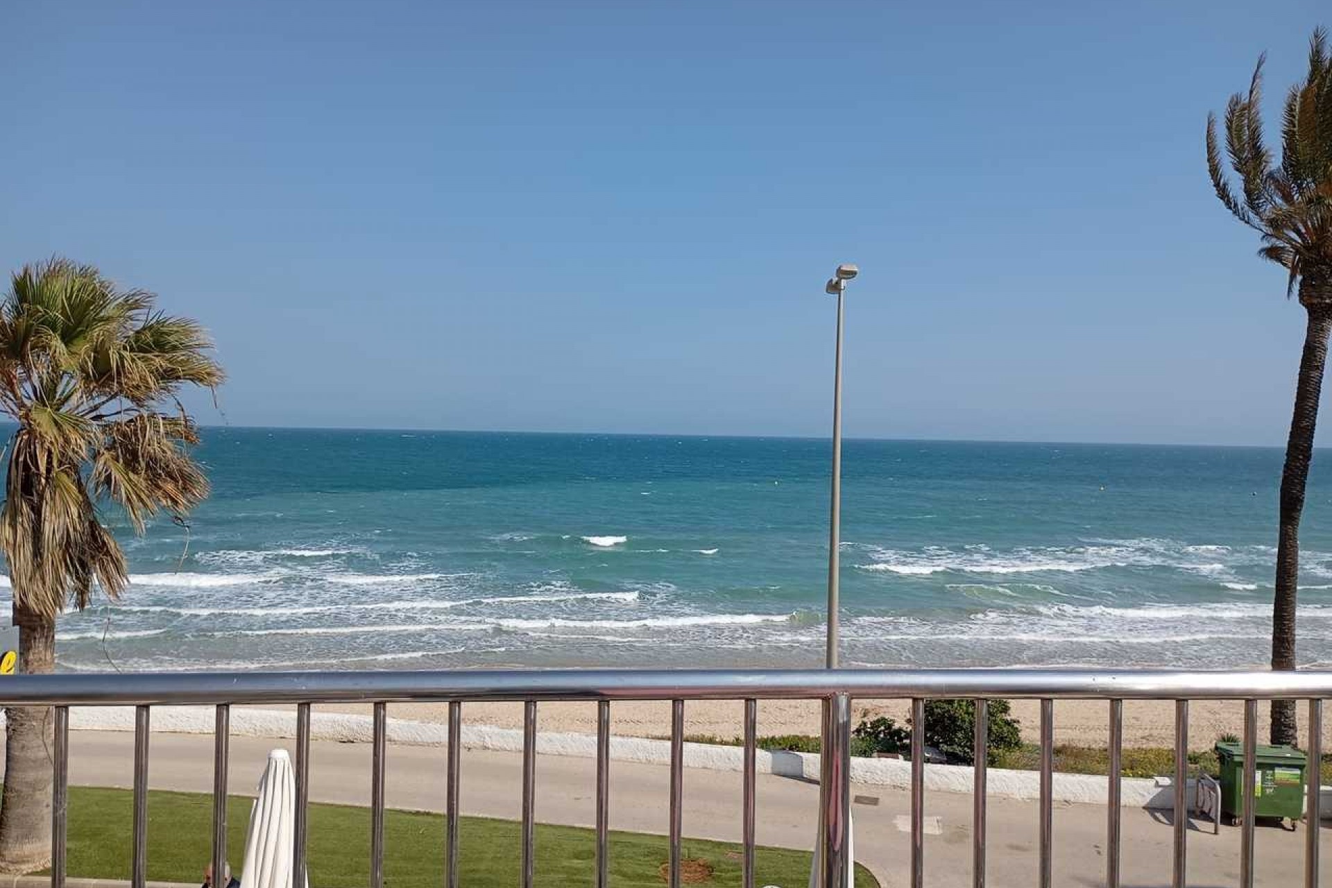 Återförsäljning - Apartment -
Mil Palmeras - Costa Blanca