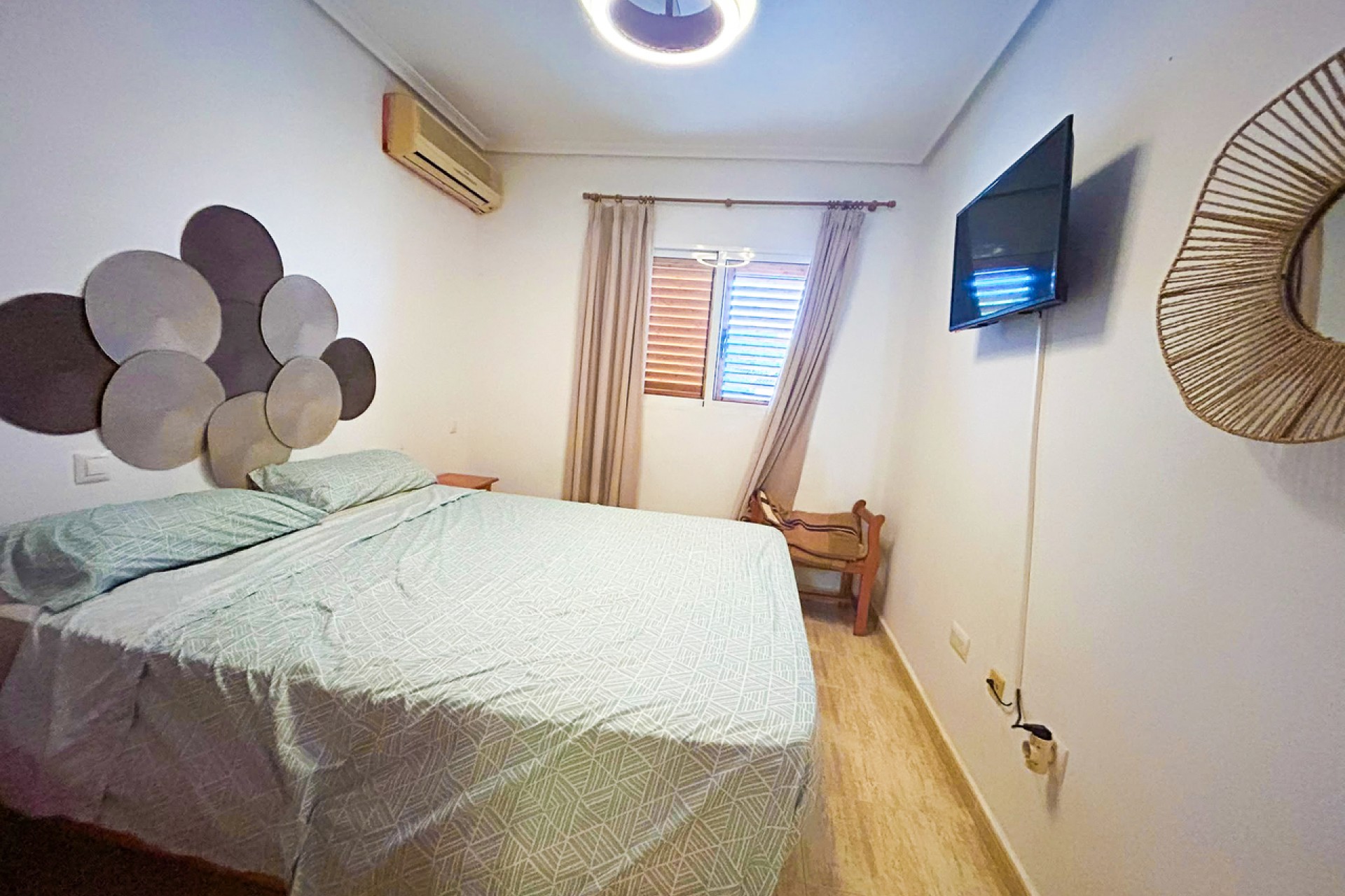 Återförsäljning - Apartment -
Mil Palmeras - Costa Blanca