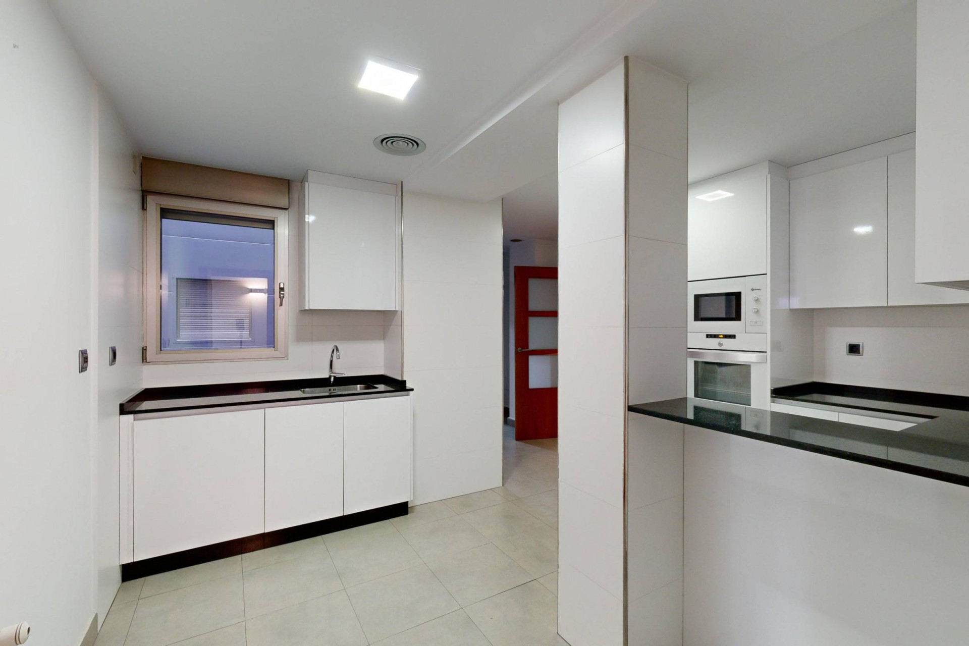 Återförsäljning - Apartment -
Murcia - Gran Via