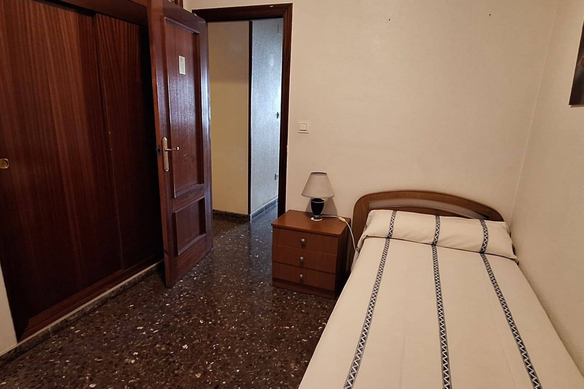 Återförsäljning - Apartment -
Murcia - San Benito-patiño