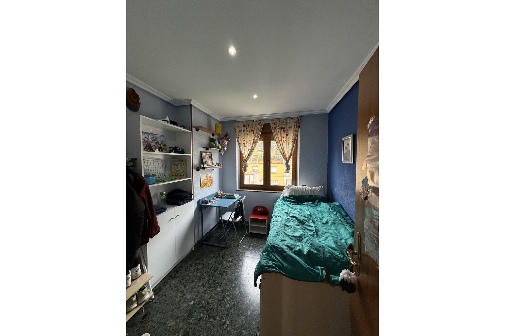 Återförsäljning - Apartment -
Onil - Costa Blanca