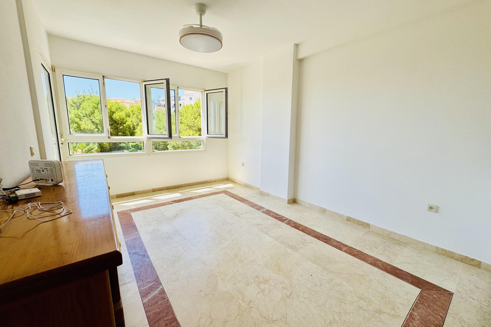 Återförsäljning - Apartment -
Orihuela Costa - Altos De Campoamor