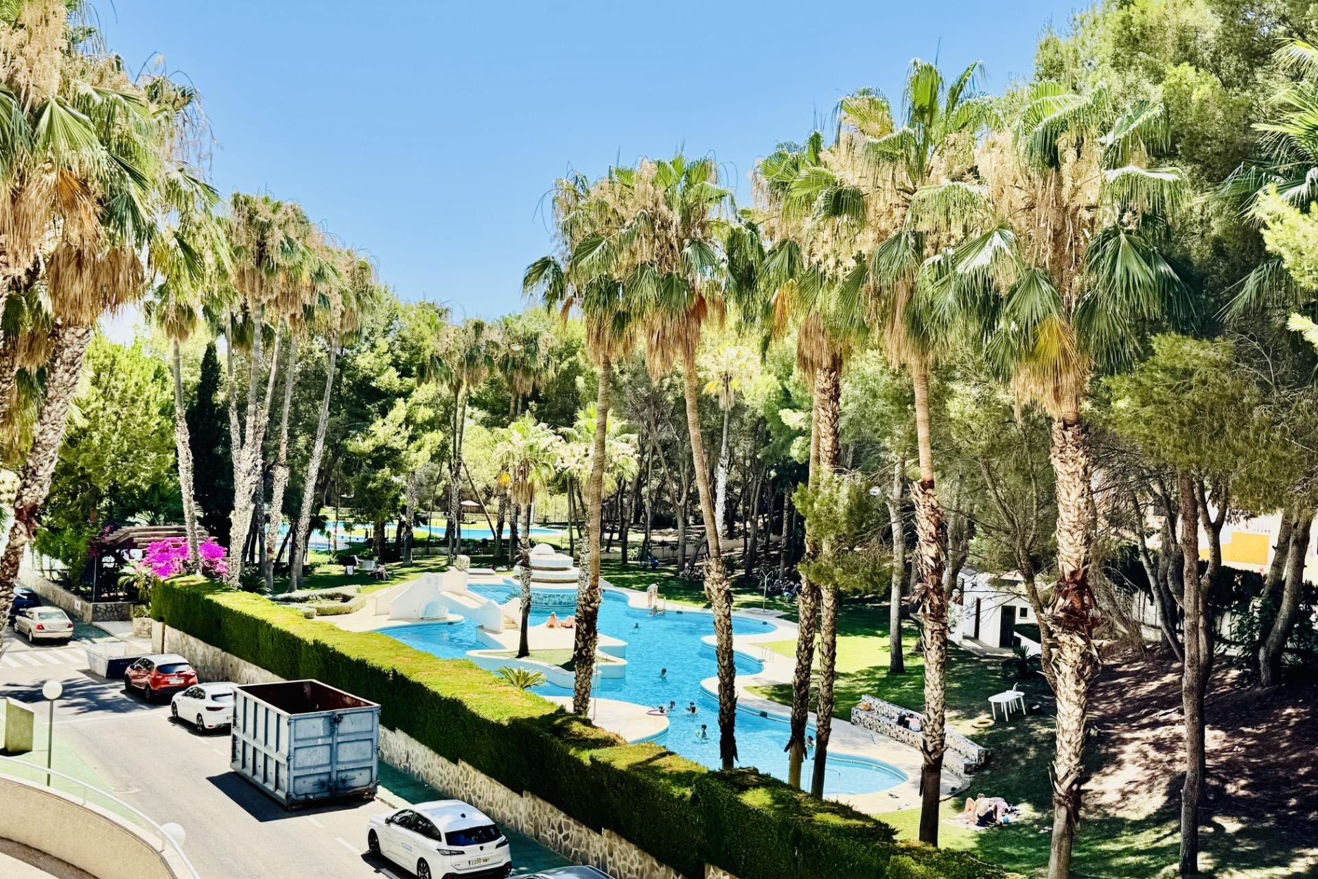 Återförsäljning - Apartment -
Orihuela Costa - Altos De Campoamor