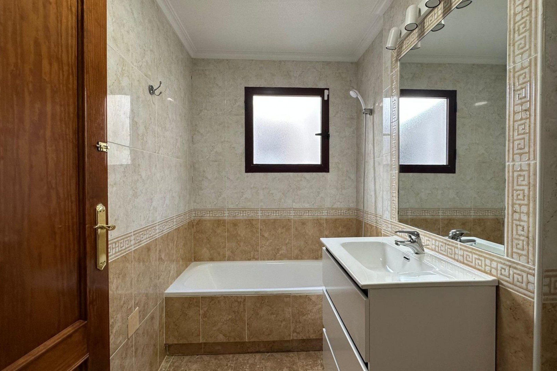 Återförsäljning - Apartment -
Orihuela Costa - Campoamor