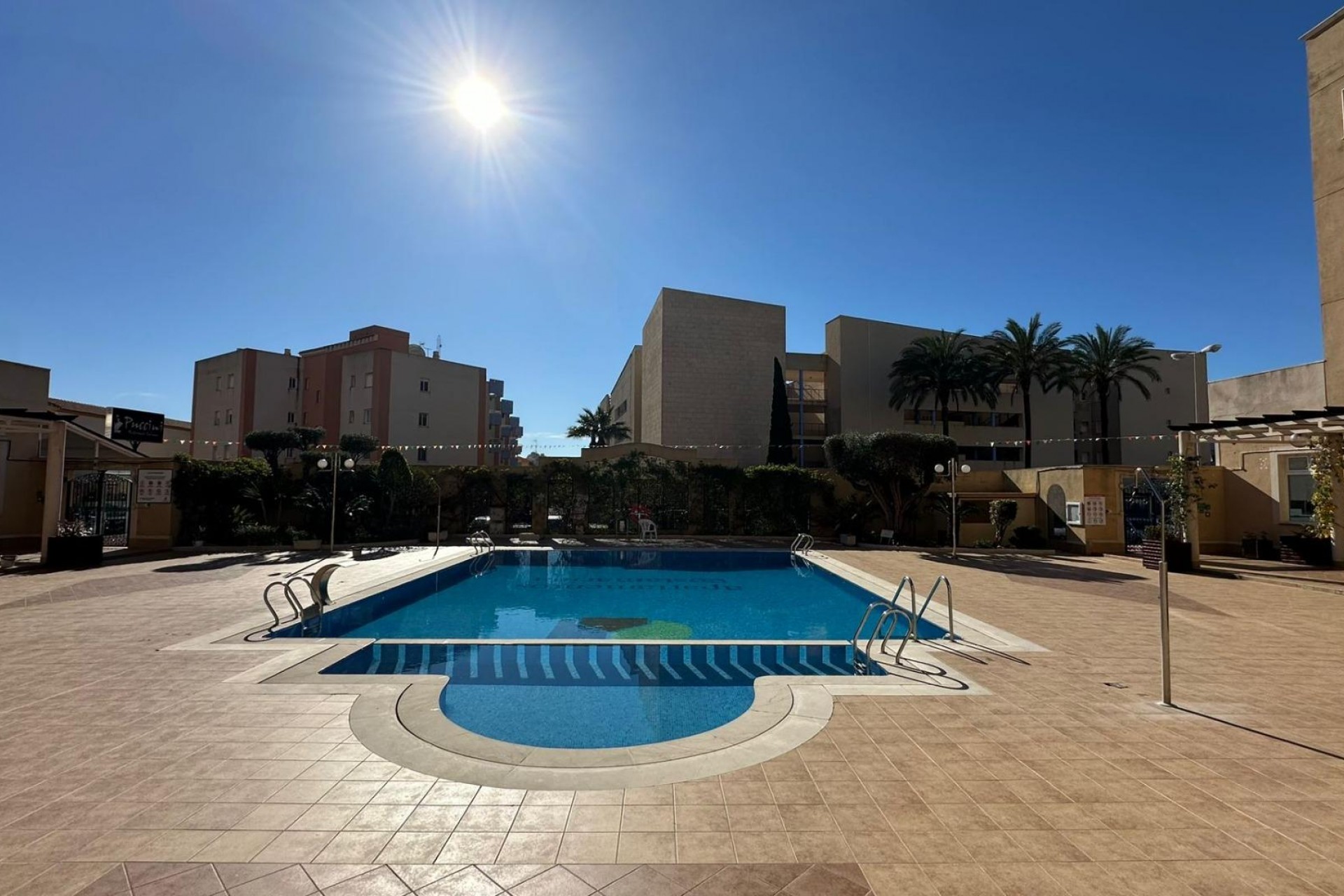 Återförsäljning - Apartment -
Orihuela Costa - Campoamor