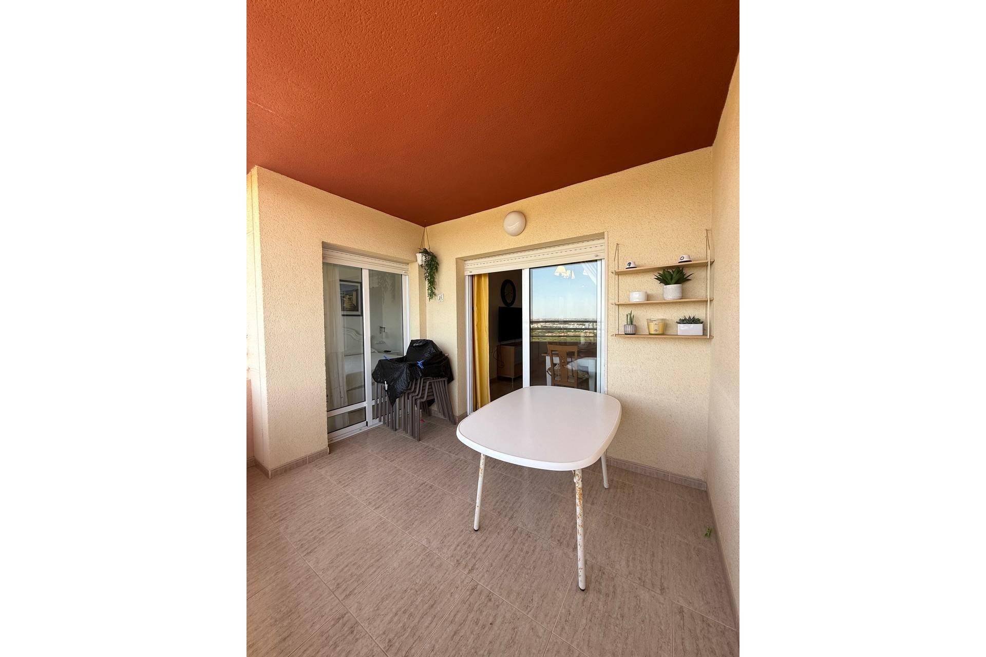 Återförsäljning - Apartment -
Orihuela Costa - Campoamor
