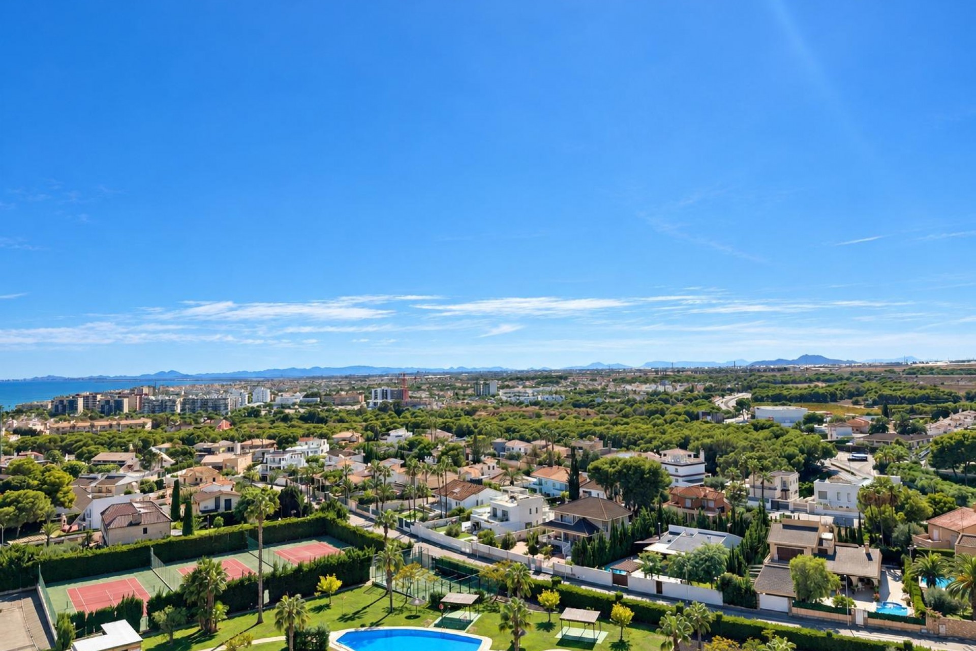 Återförsäljning - Apartment -
Orihuela Costa - Campoamor