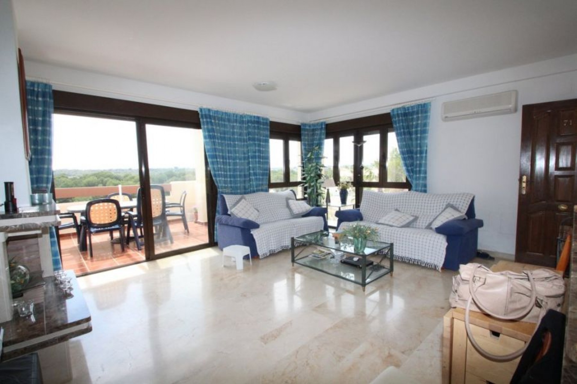 Återförsäljning - Apartment -
Orihuela Costa - Costa Blanca