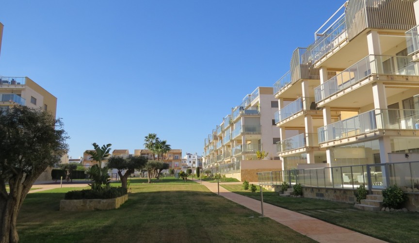 Återförsäljning - Apartment -
Orihuela Costa - Costa Blanca