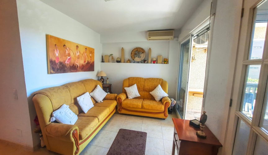 Återförsäljning - Apartment -
Orihuela Costa - Costa Blanca