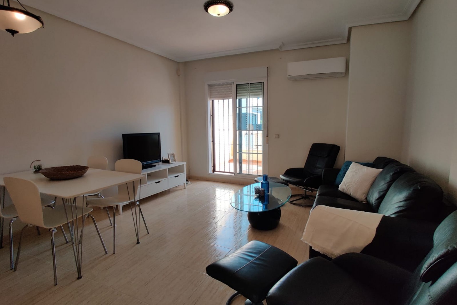 Återförsäljning - Apartment -
Orihuela Costa - Costa Blanca