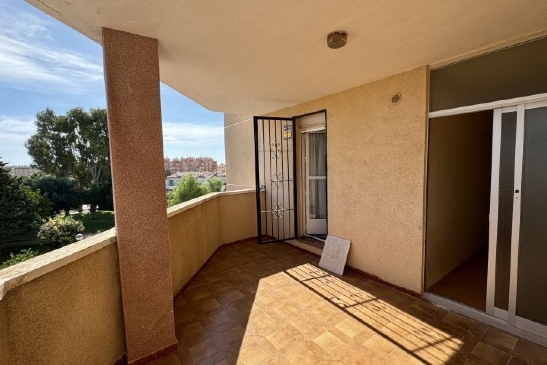 Återförsäljning - Apartment -
Orihuela Costa - Costa Blanca