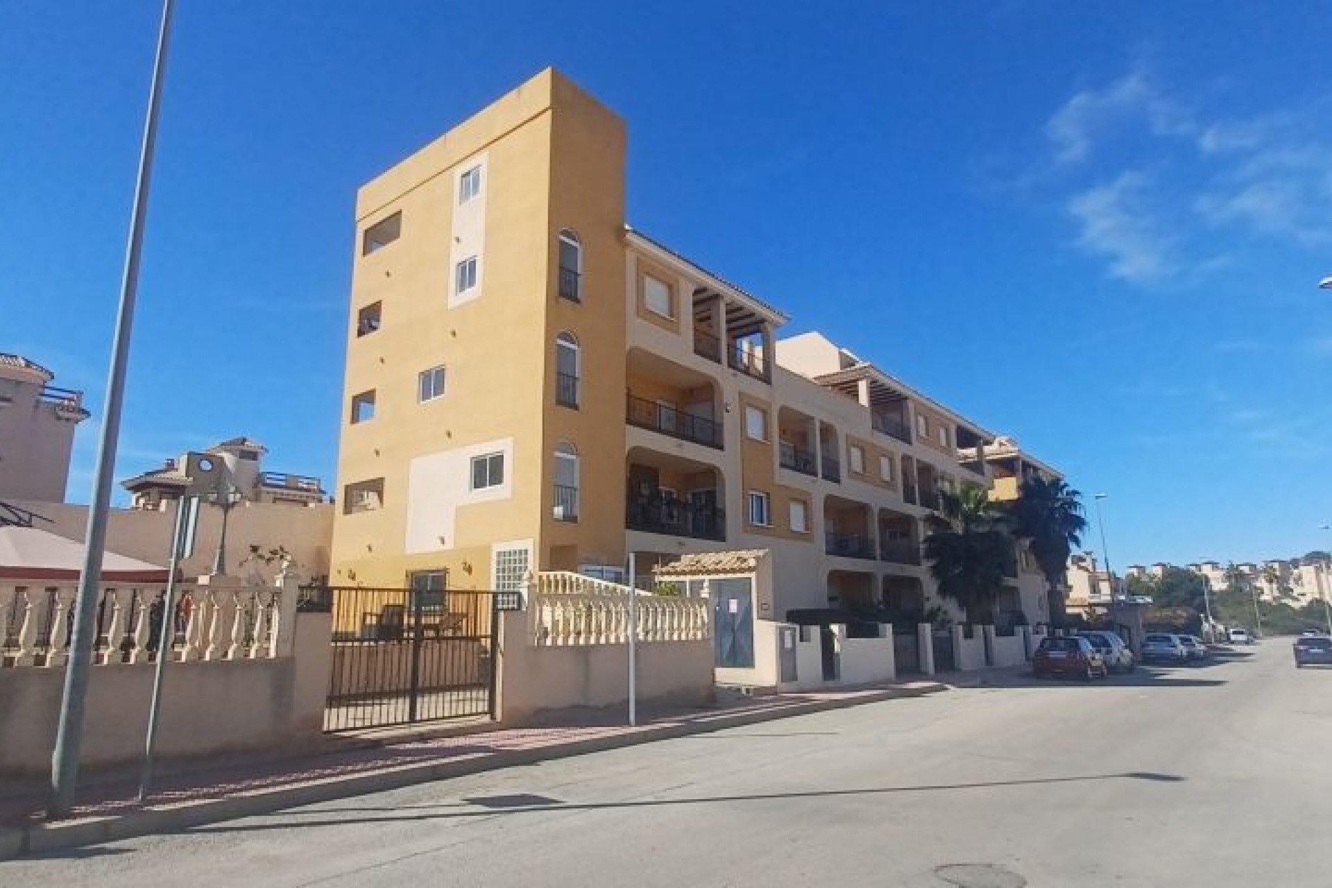 Återförsäljning - Apartment -
Orihuela Costa - Costa Blanca