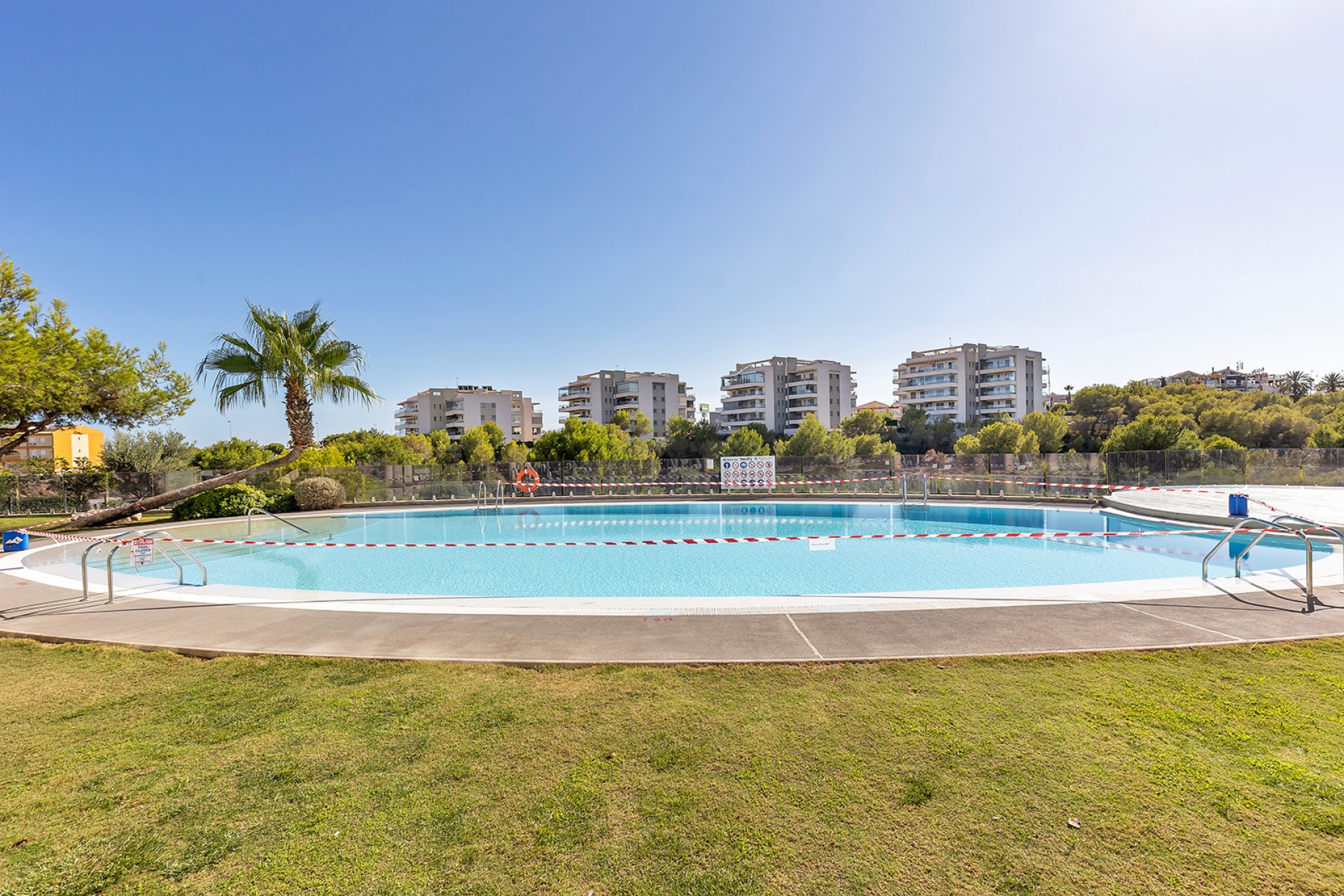 Återförsäljning - Apartment -
Orihuela Costa - Costa Blanca