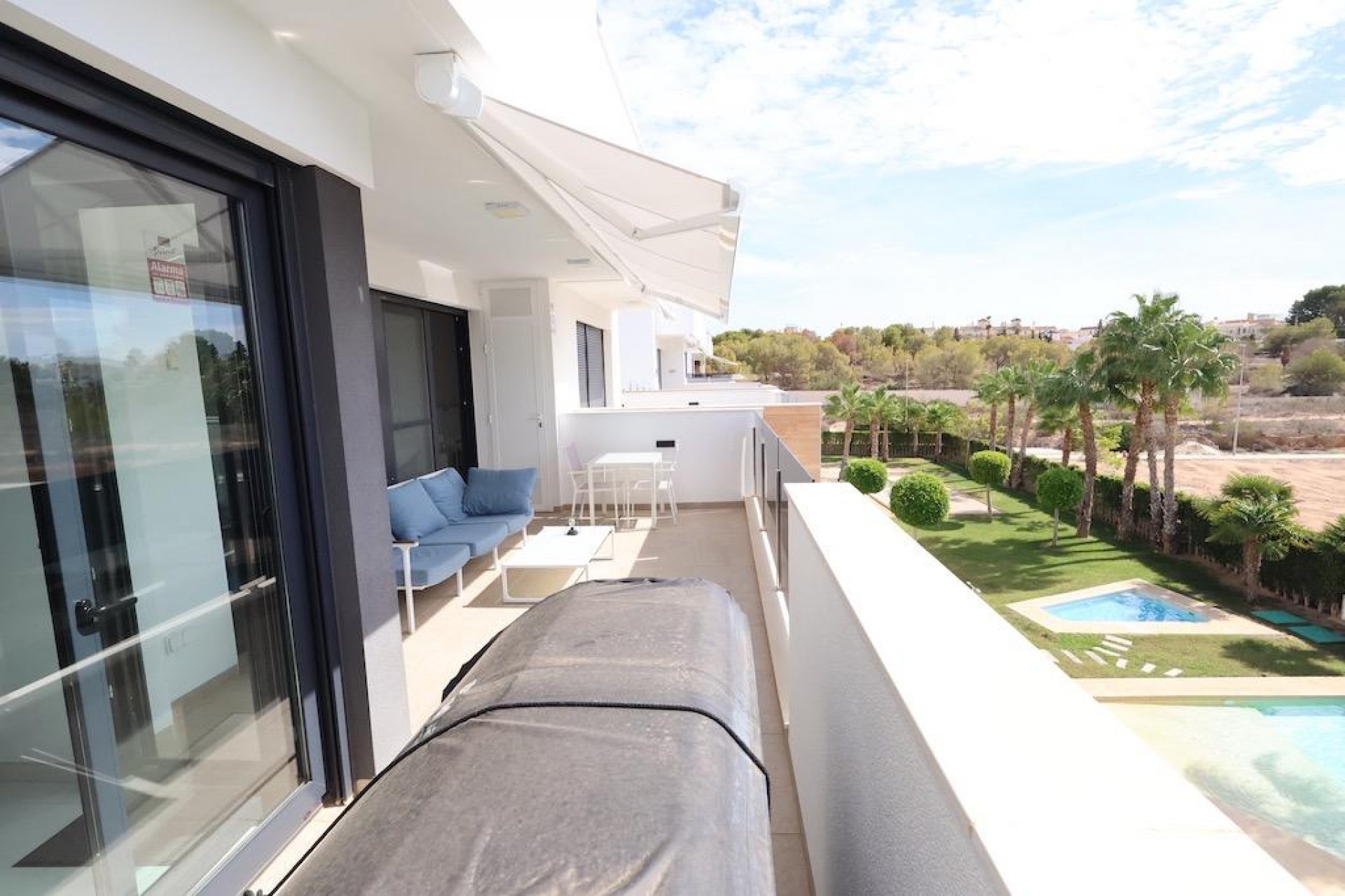 Återförsäljning - Apartment -
Orihuela Costa - Costa Blanca