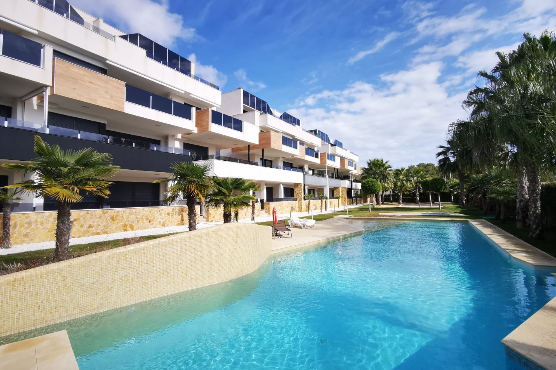 Återförsäljning - Apartment -
Orihuela Costa - Costa Blanca