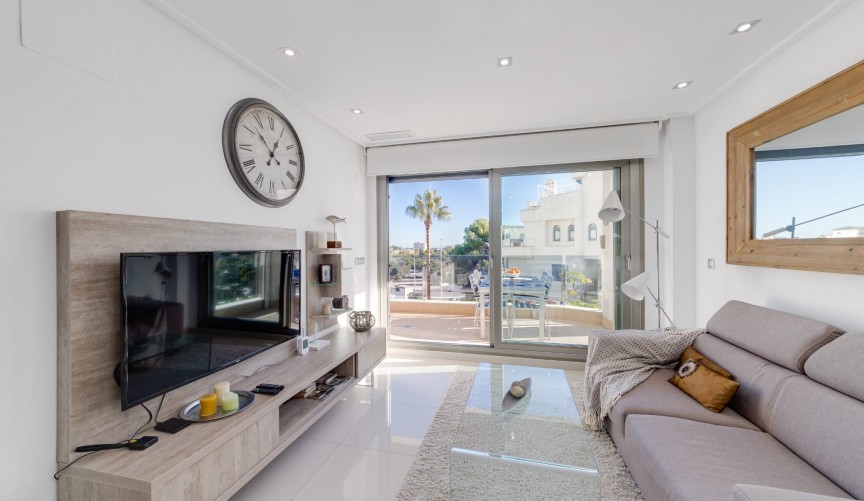 Återförsäljning - Apartment -
Orihuela Costa - Costa Blanca