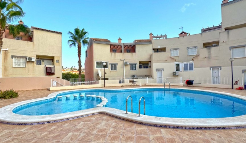 Återförsäljning - Apartment -
Orihuela Costa - Costa Blanca