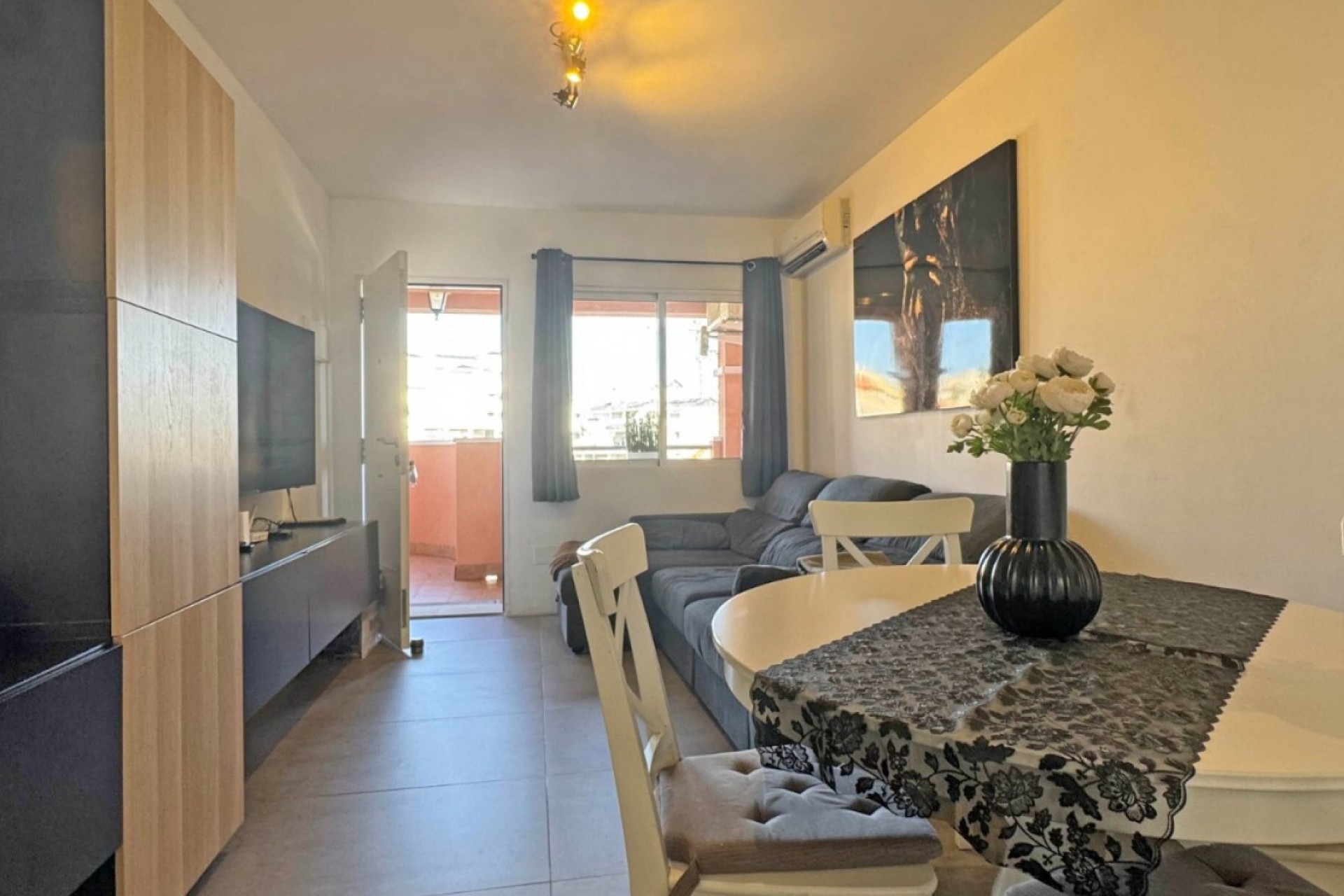 Återförsäljning - Apartment -
Orihuela Costa - Costa Blanca