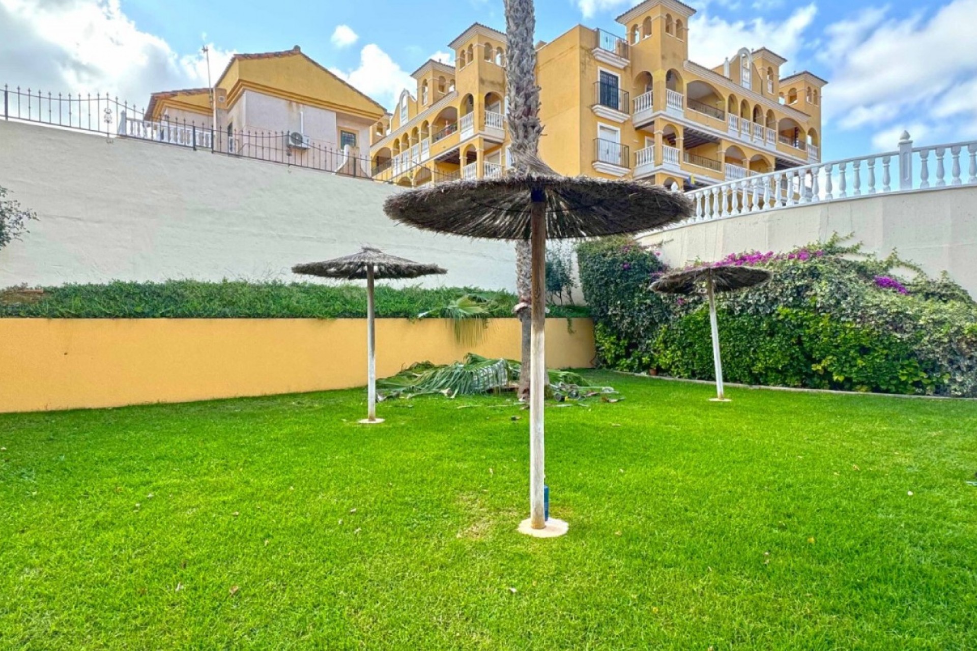 Återförsäljning - Apartment -
Orihuela Costa - Costa Blanca