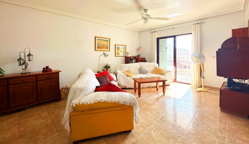 Återförsäljning - Apartment -
Orihuela Costa - Costa Blanca