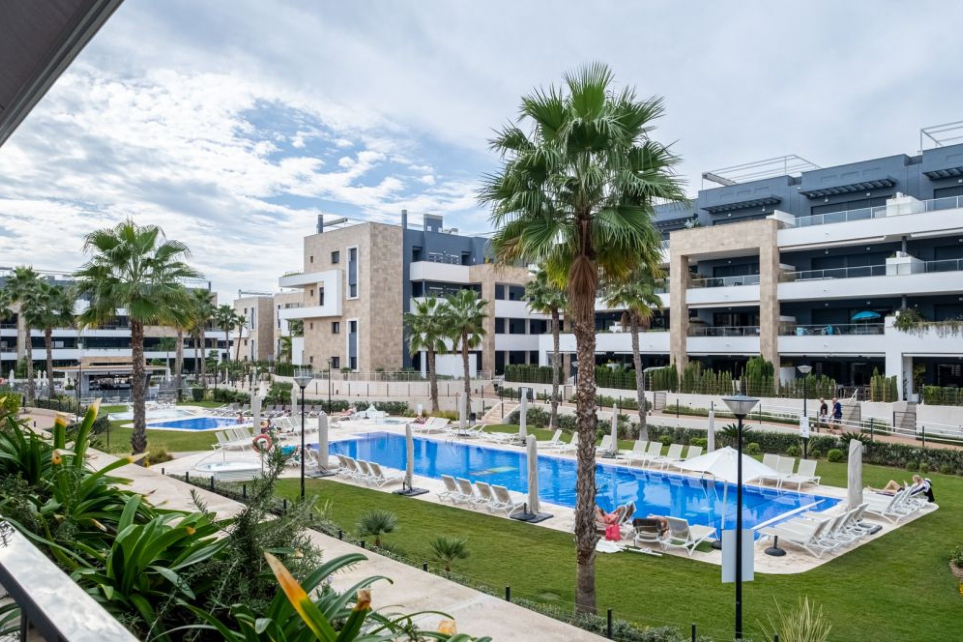 Återförsäljning - Apartment -
Orihuela Costa - Costa Blanca