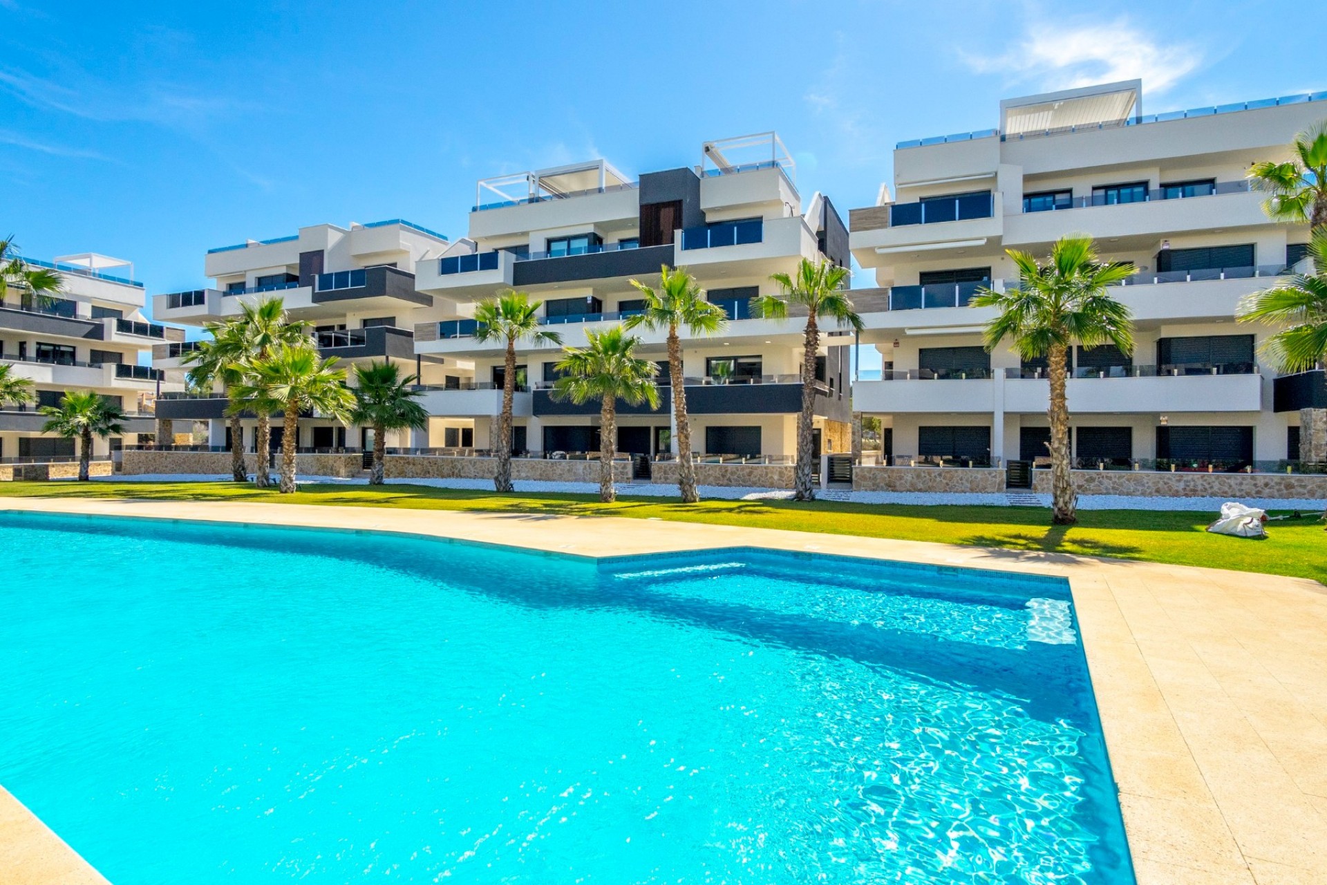 Återförsäljning - Apartment -
Orihuela Costa - Costa Blanca