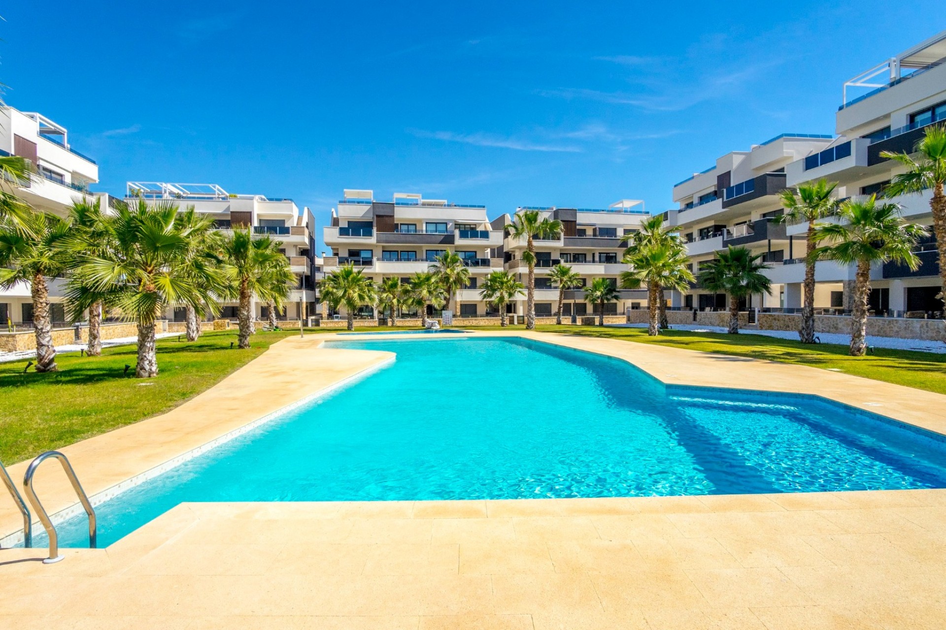 Återförsäljning - Apartment -
Orihuela Costa - Costa Blanca