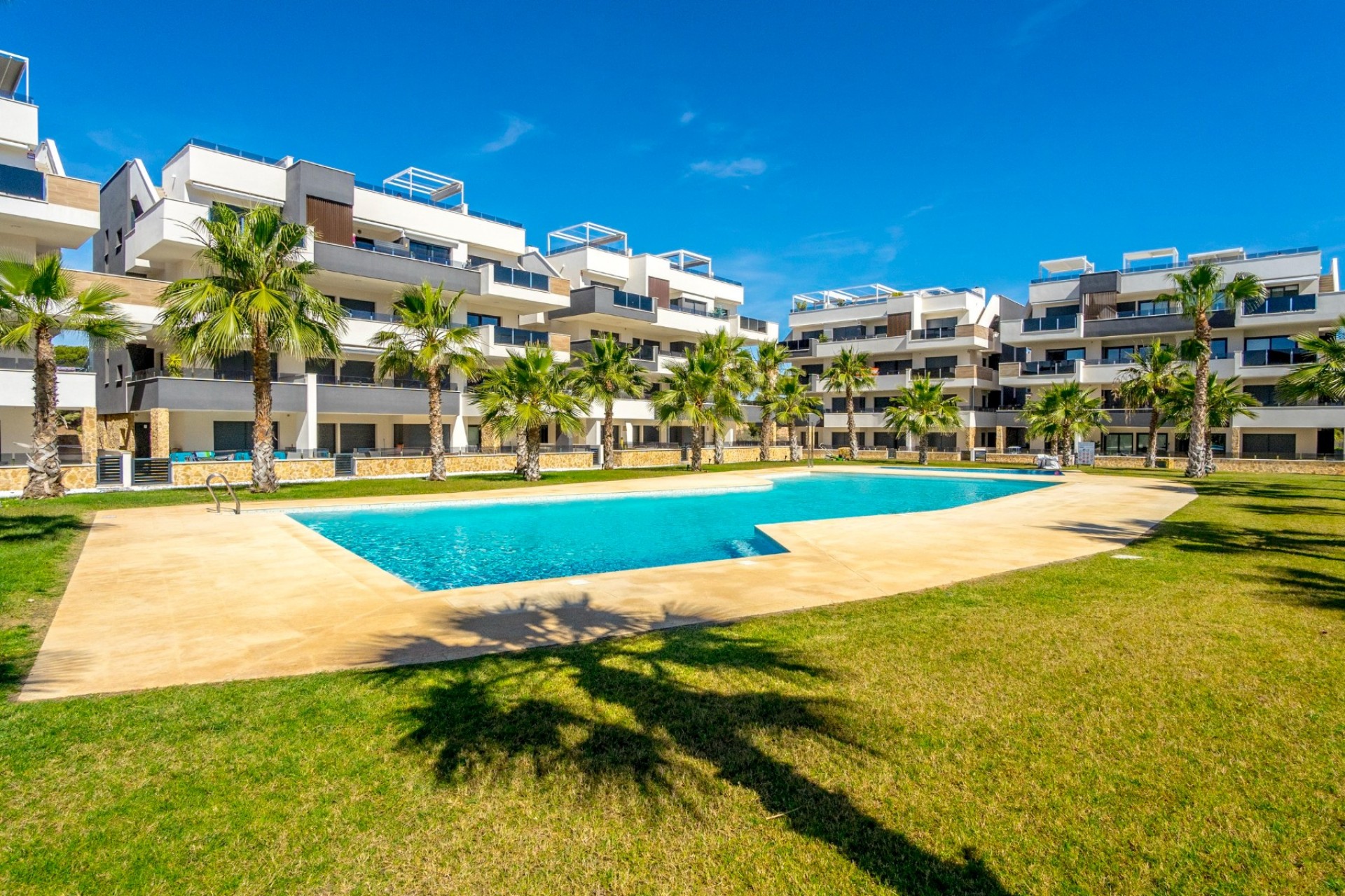 Återförsäljning - Apartment -
Orihuela Costa - Costa Blanca