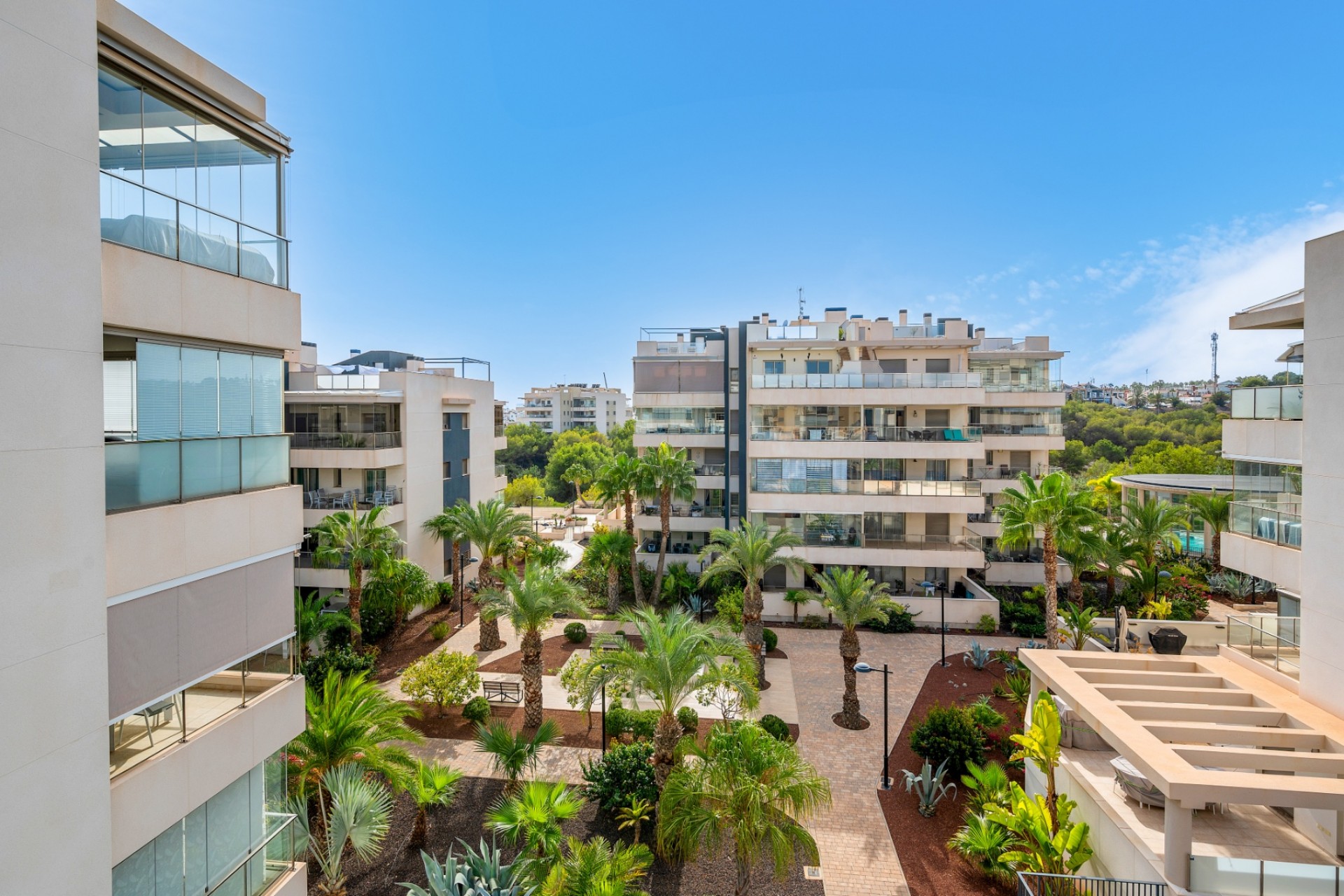 Återförsäljning - Apartment -
Orihuela Costa - Costa Blanca