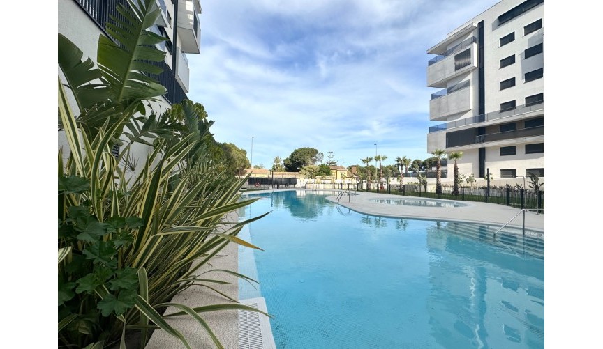 Återförsäljning - Apartment -
Orihuela Costa - Costa Blanca