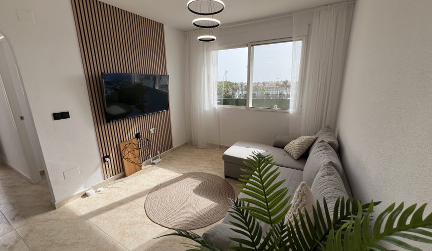 Återförsäljning - Apartment -
Orihuela Costa - Costa Blanca