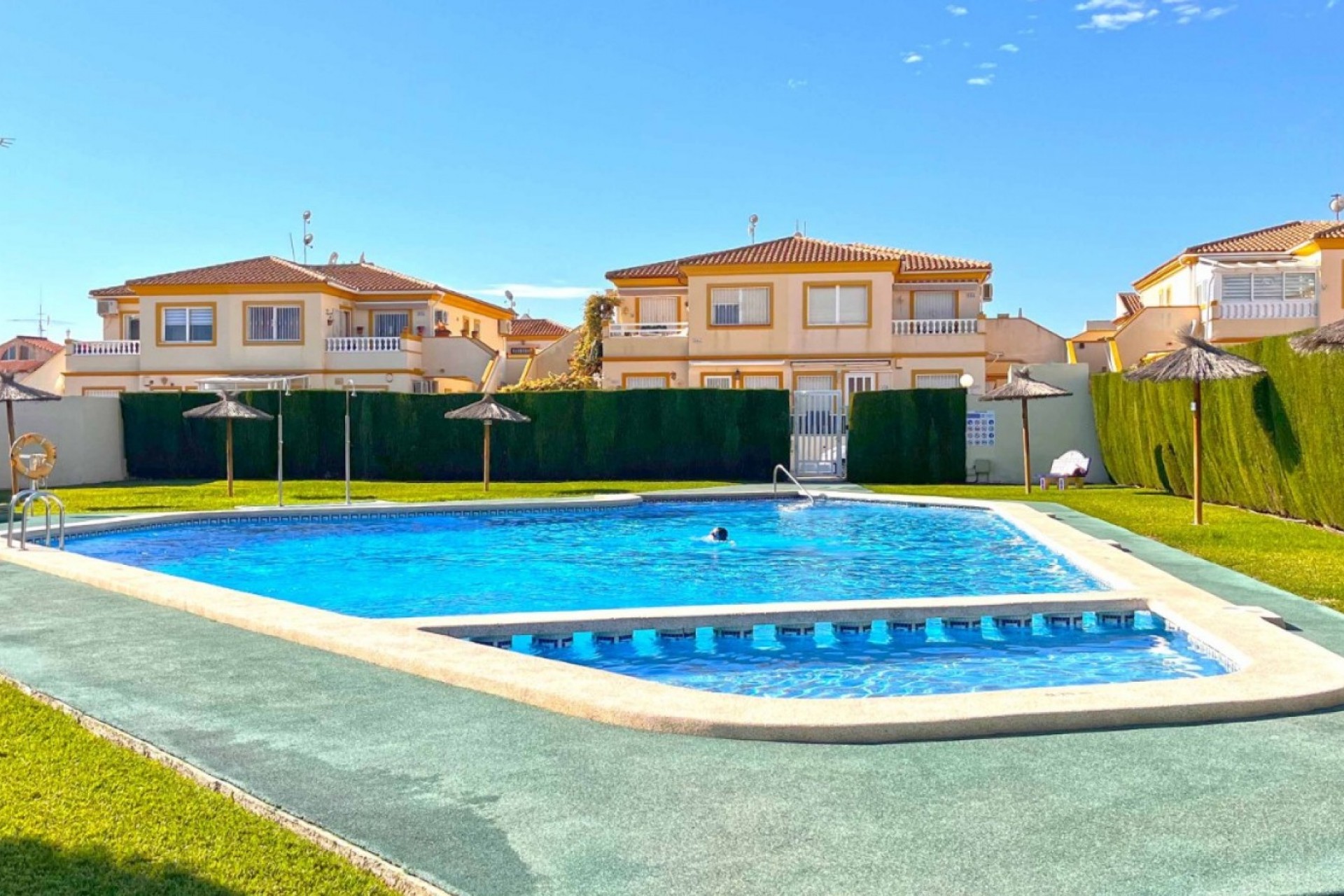 Återförsäljning - Apartment -
Orihuela Costa - Costa Blanca