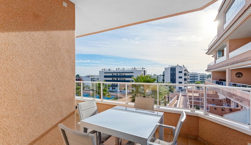 Återförsäljning - Apartment -
Orihuela Costa - Costa Blanca